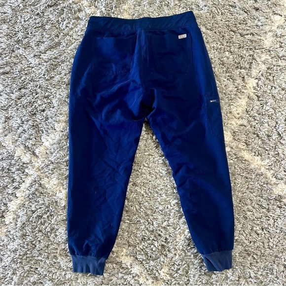 Figs Zamora Jogger Scrub Pants in Navy sz M/P - Picture 5 of 5